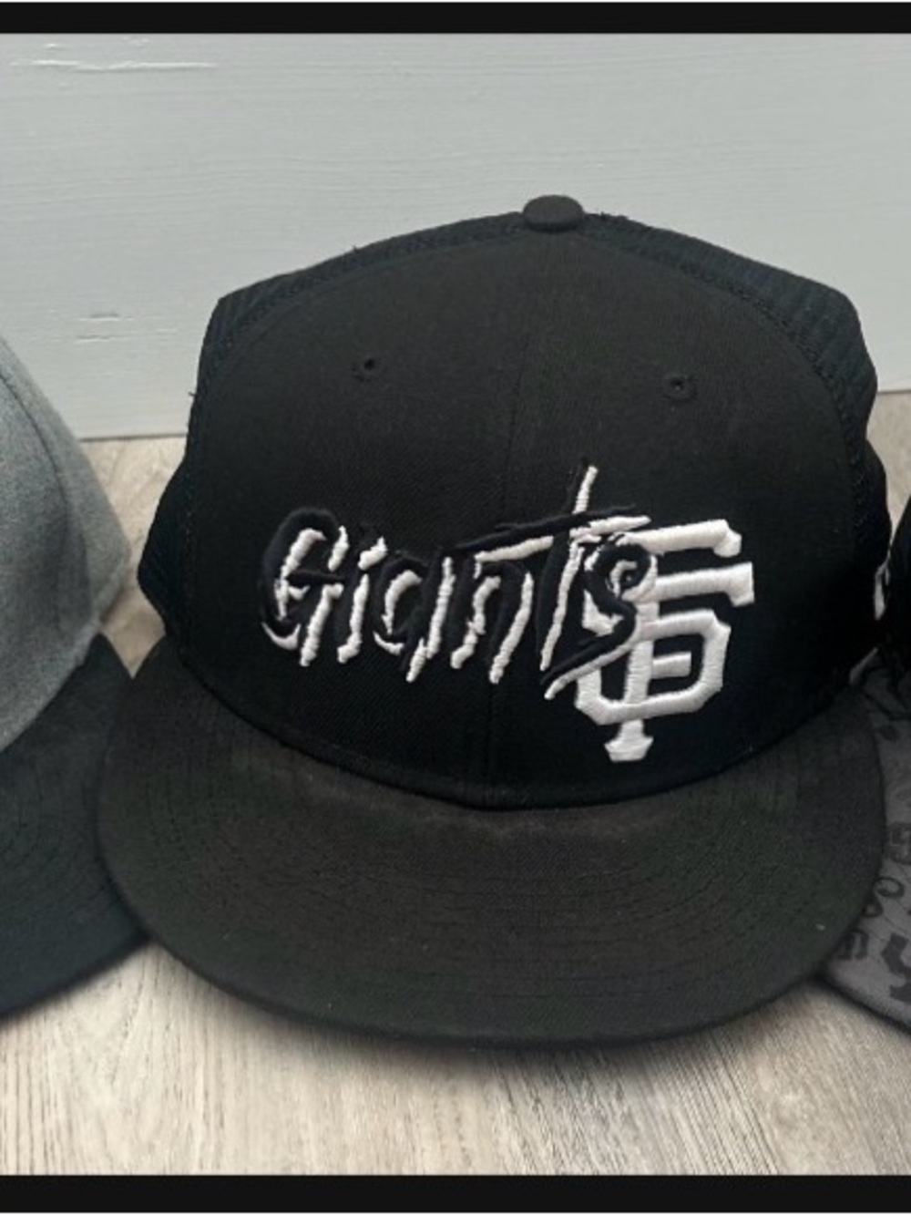 Giants Script Logo Black Snapback Hats